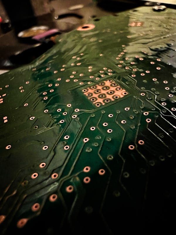 Fabrication de cartes électroniques : technologies et meilleures pratiques