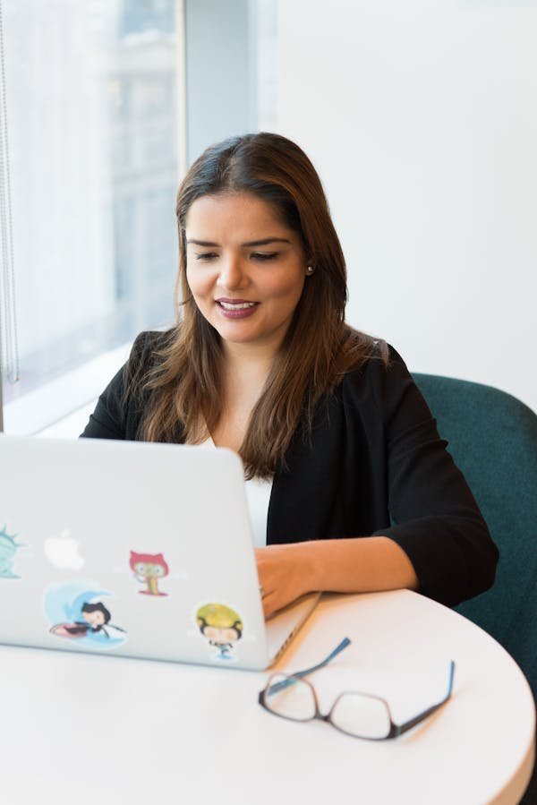 Comment lancer un side business et s'épanouir financièrement