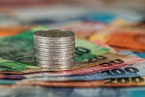 Livret jeune 2025 : plafond, taux, frais et fonctionnement